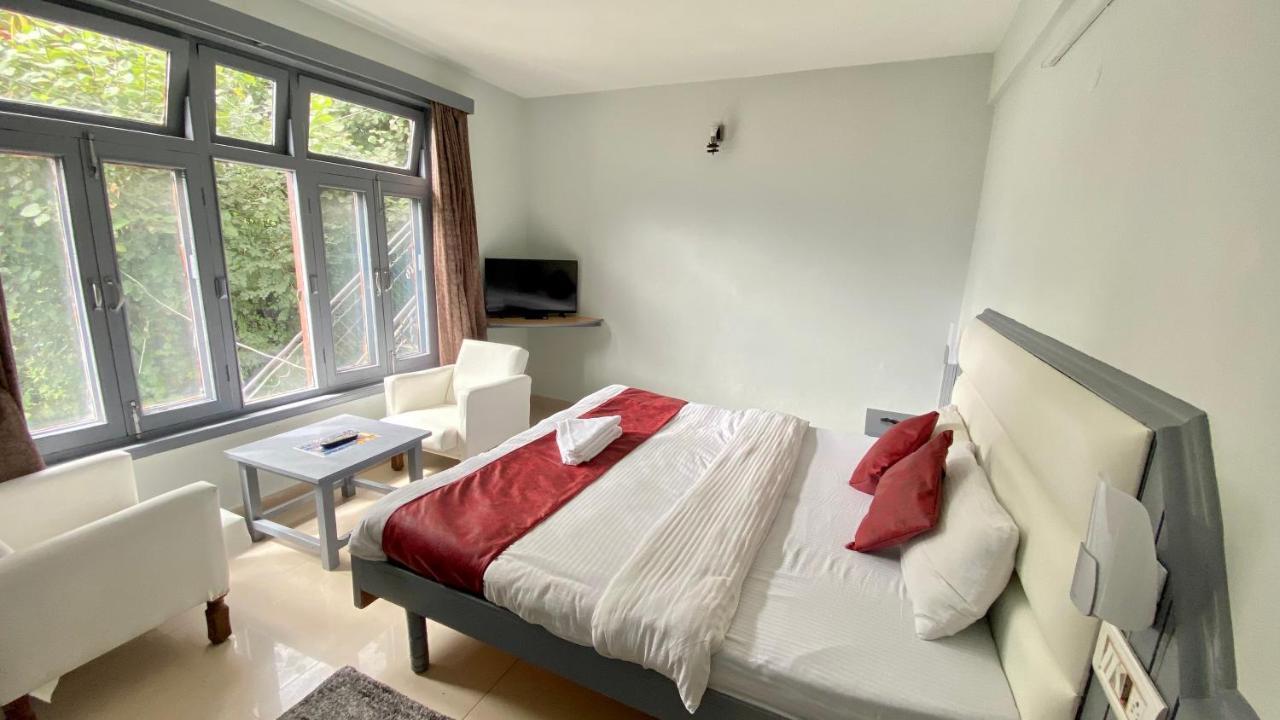 Hotel Meadows View, Near Mall Road Manali מראה חיצוני תמונה